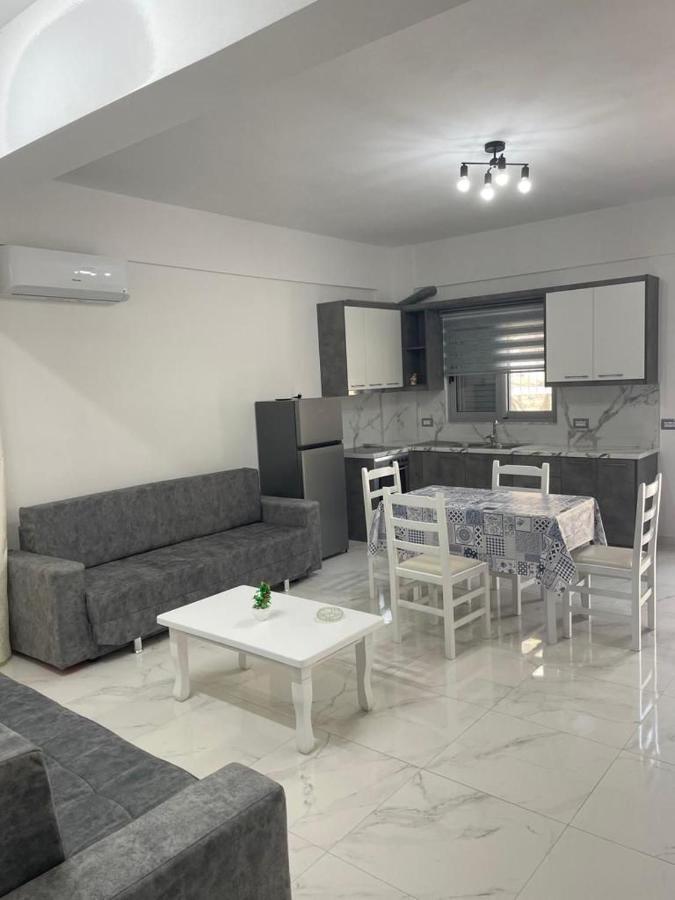 Taku Apartment Sarandë Exterior foto
